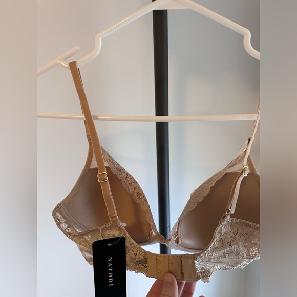 NEW with Tags Natori Lace Trimmed Bra in Nude - Picture 3 of 10